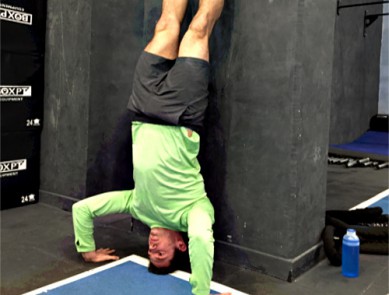 CrossFit, découvrez ou redécouvrez le HSPU !