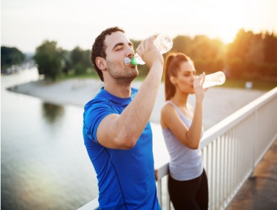 Sportifs : nos conseils pour bien gérer votre hydratation l'été