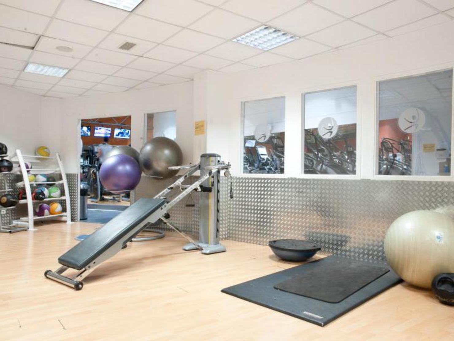 Basic Fit Avenue De La Reine BASIC FIT Fresnes | Tarifs, Avis, Horaires, Offre d'essai