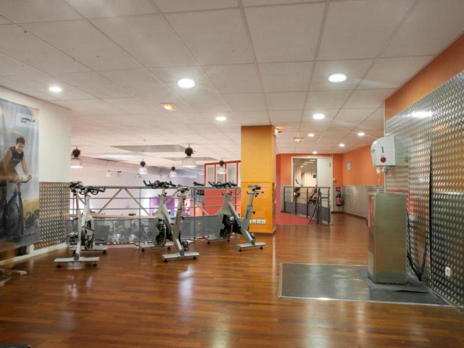 Basic Fit Avenue De La Reine BASIC FIT Fresnes | Tarifs, Avis, Horaires, Offre d'essai