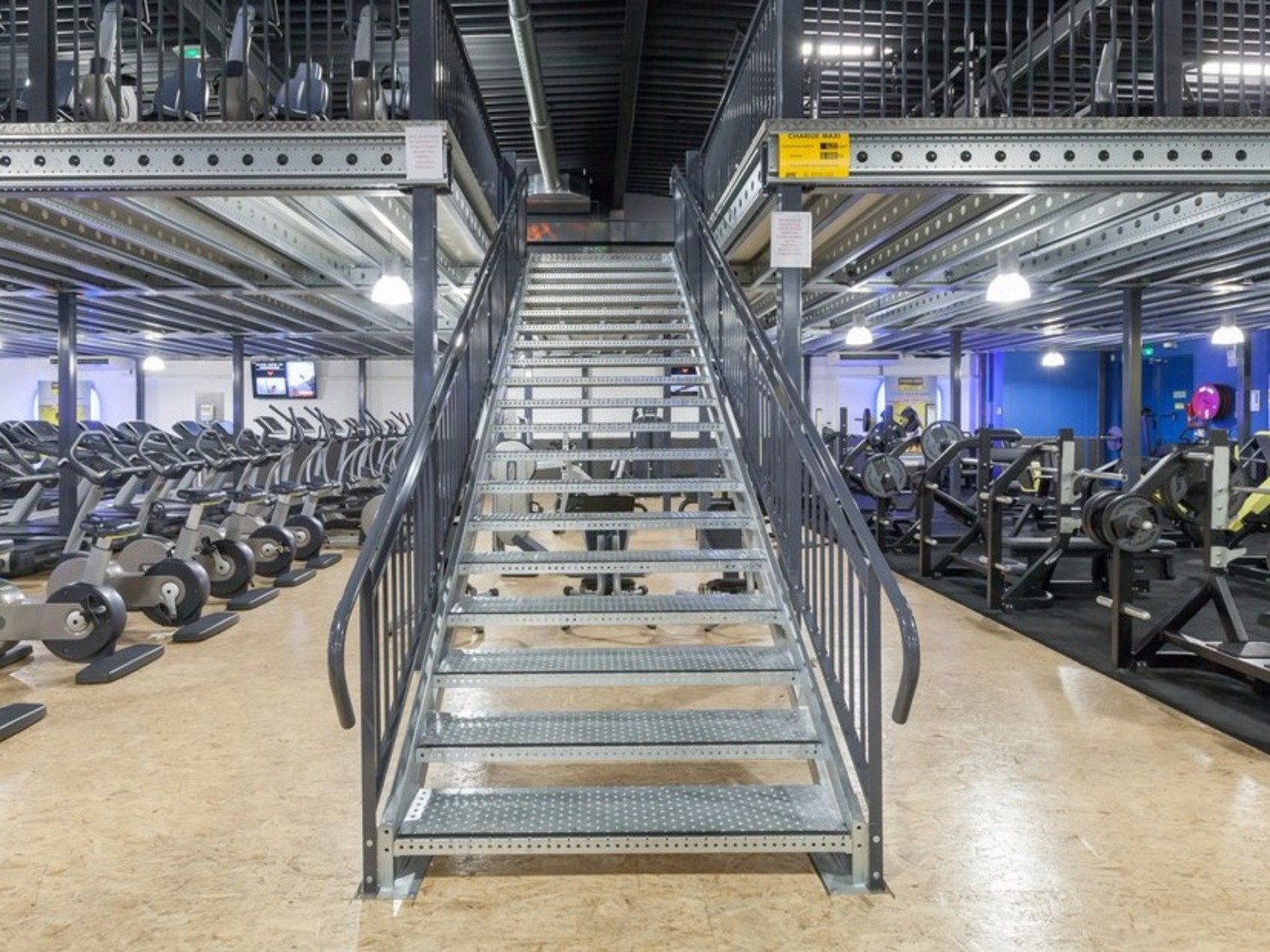 Comment venir chez At'Fitness Parc Vous êtes gérant ou vous travaillez dans une salle de gym et fitness à Drancy? Présentez votre club aux milliers d'internautes qui souhaitent se mettre au sport à Drancy.