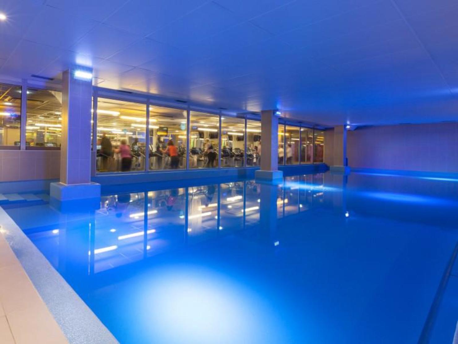Https Www Masalledesport Com Salle 2 Cmg One Palais Royal Club De Fitness Paris 75001 Fr Https Datas Masalledesport Com Prod Place 2 Place 1507036011819 Jpeg Https Www Masalledesport Com Salle 3 L Usine Opera Paris 02 Club De Fitness Paris